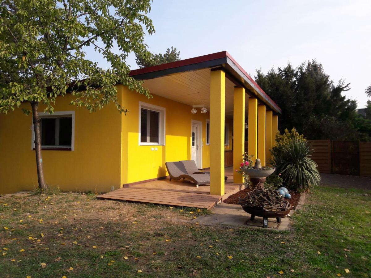 Bungalow At Lake Alte Donau Відень Екстер'єр фото